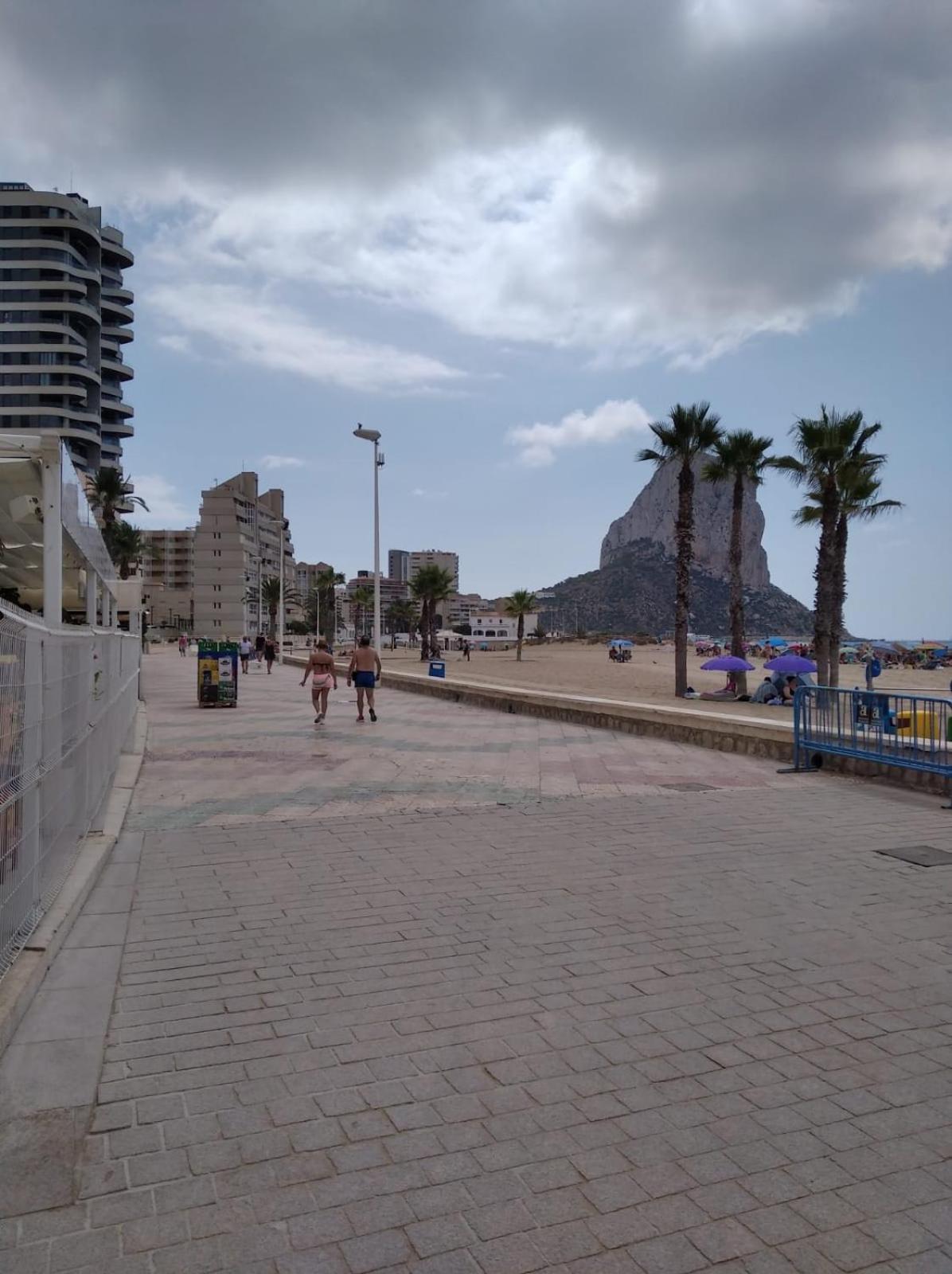 Primera Linea Playa Apartamento Кальпе Экстерьер фото